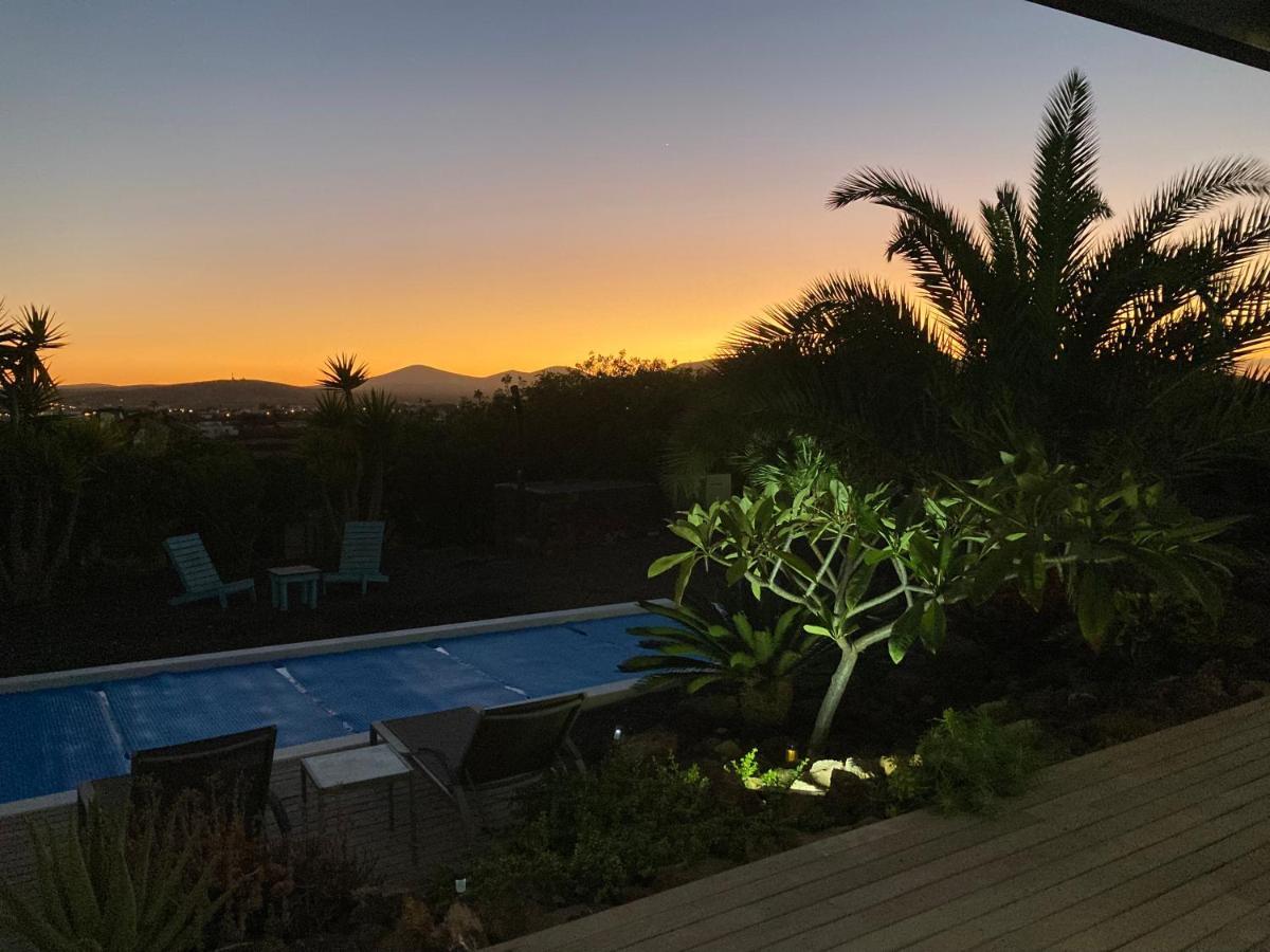 Majanicho Rock - Villa With Heated Pool Lajares Εξωτερικό φωτογραφία