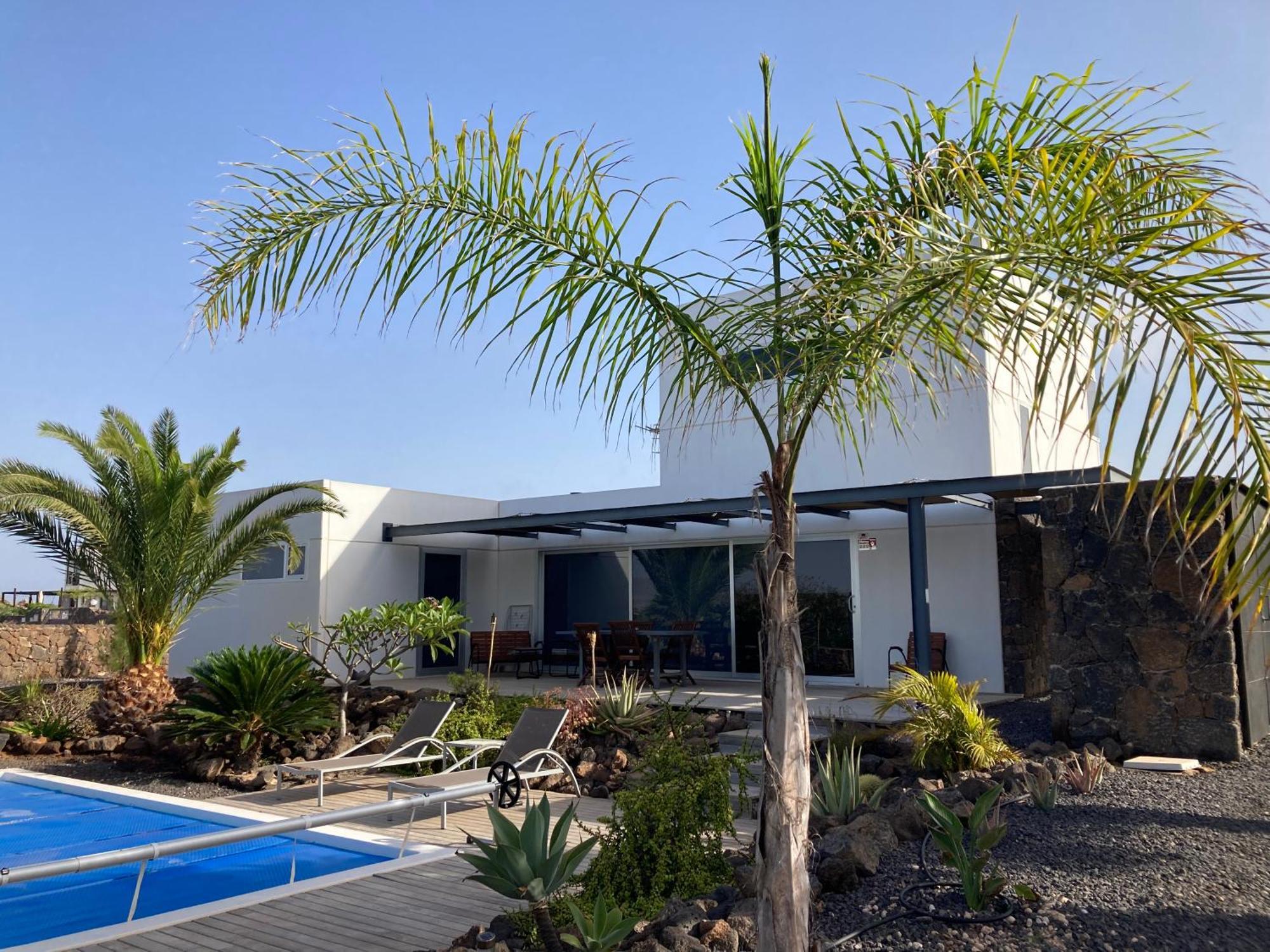 Majanicho Rock - Villa With Heated Pool Lajares Εξωτερικό φωτογραφία